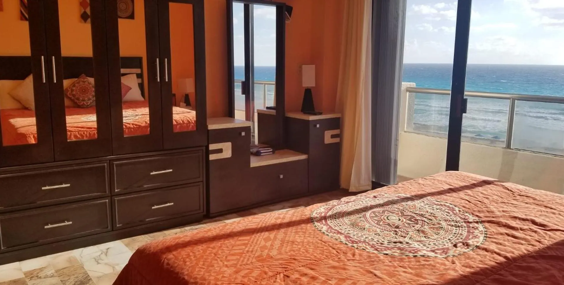 2 Bedrooms Ocean View Cancun Apartment