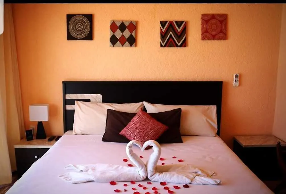 2 Bedrooms Ocean View Cancun Apartment