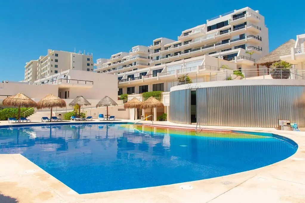 2 Bedrooms Ocean View Cancun 0*,